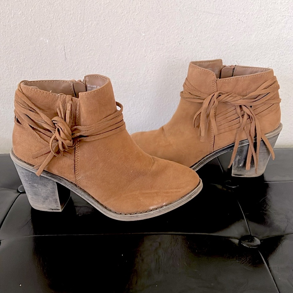 Time and Tru Brown Faux Suede Ankle Boots
